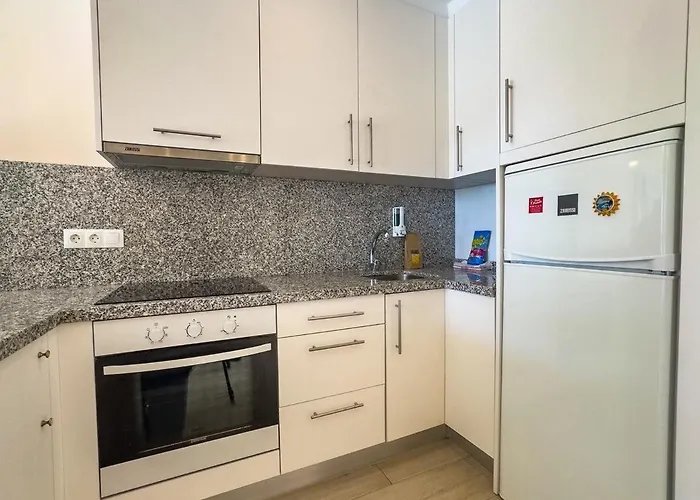 Diana 108 Frontal Sea Views 2 Bedrooms