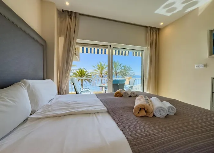 Diana 108 Frontal Sea Views 2 Bedrooms شقة