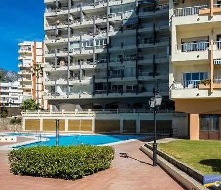 Diana 108 Frontal Sea Views 2 Bedrooms 아파트 마르베야