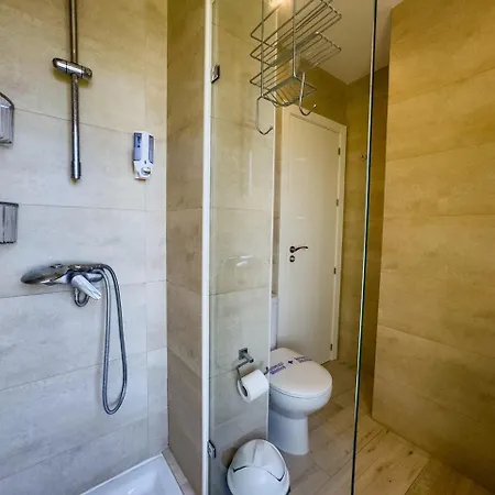 Diana 108 Frontal Sea Views 2 Bedrooms 마르베야
