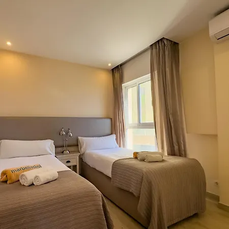 Diana 108 Frontal Sea Views 2 Bedrooms Daire Marbella