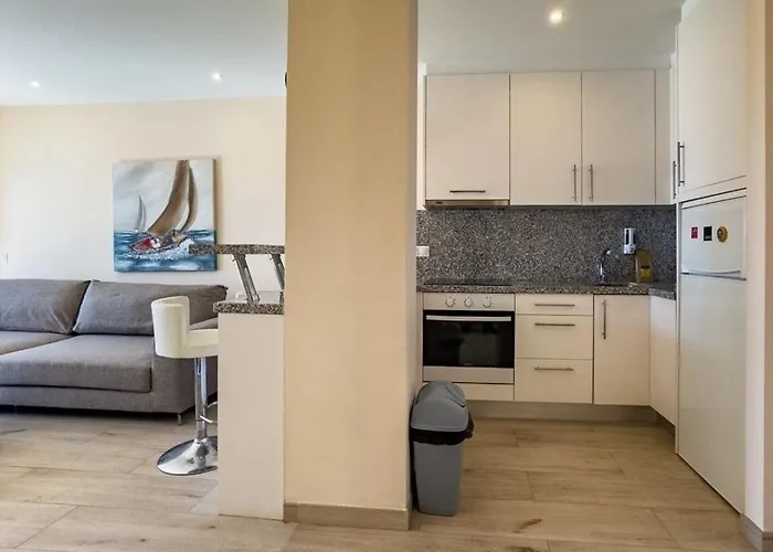 Diana 108 Frontal Sea Views 2 Bedrooms